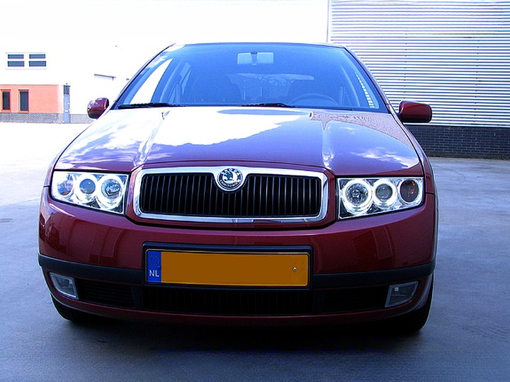💫ART.6205 FARI OCCHI D'ANGELO NERI per SKODA FABIA I 1999-2008💫