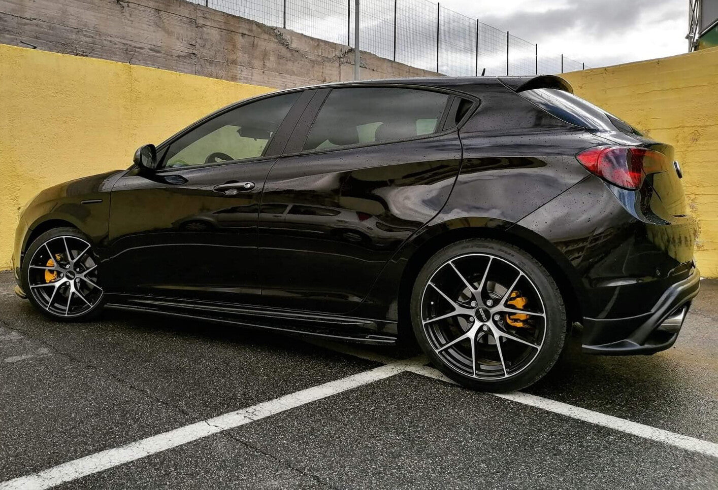 💕ART. 0034 SOTTO MINIGONNE  ALFA ROMEO GIULIETTA  2010-2020 NERO LUCDIO💕