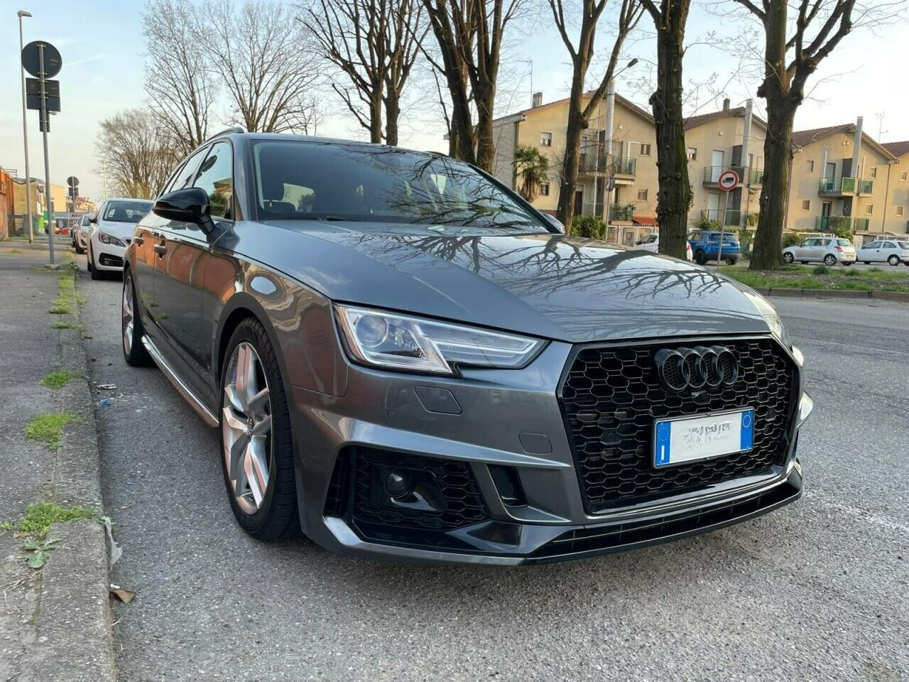 SKIRTS SUITABLE FOR AUDI A4 B8 LOOK SLINE RAW