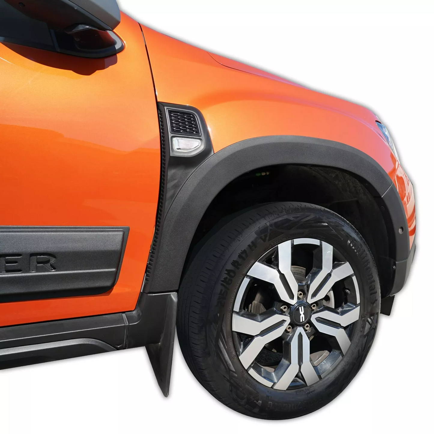 ART.2514  Kit Protezione + Parafanghi Adatti Per Dacia Duster 2 2017 +