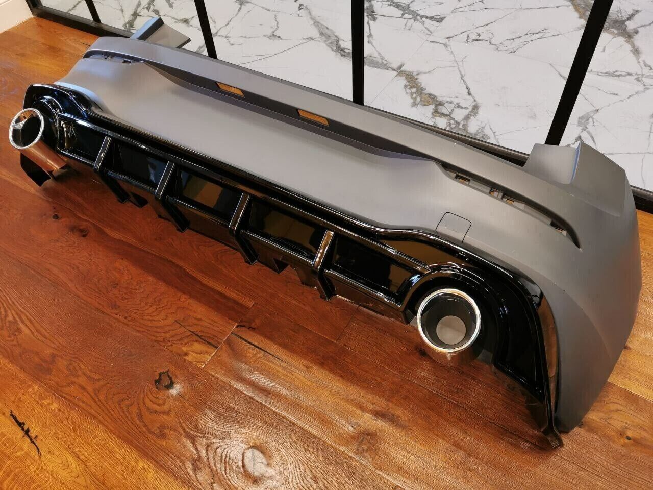 PARAURTI POSTERIORE ADATTO PER VW GOLF 8 2020+ LOOK GOLF 8 GTI DESIGN SPORTIVO