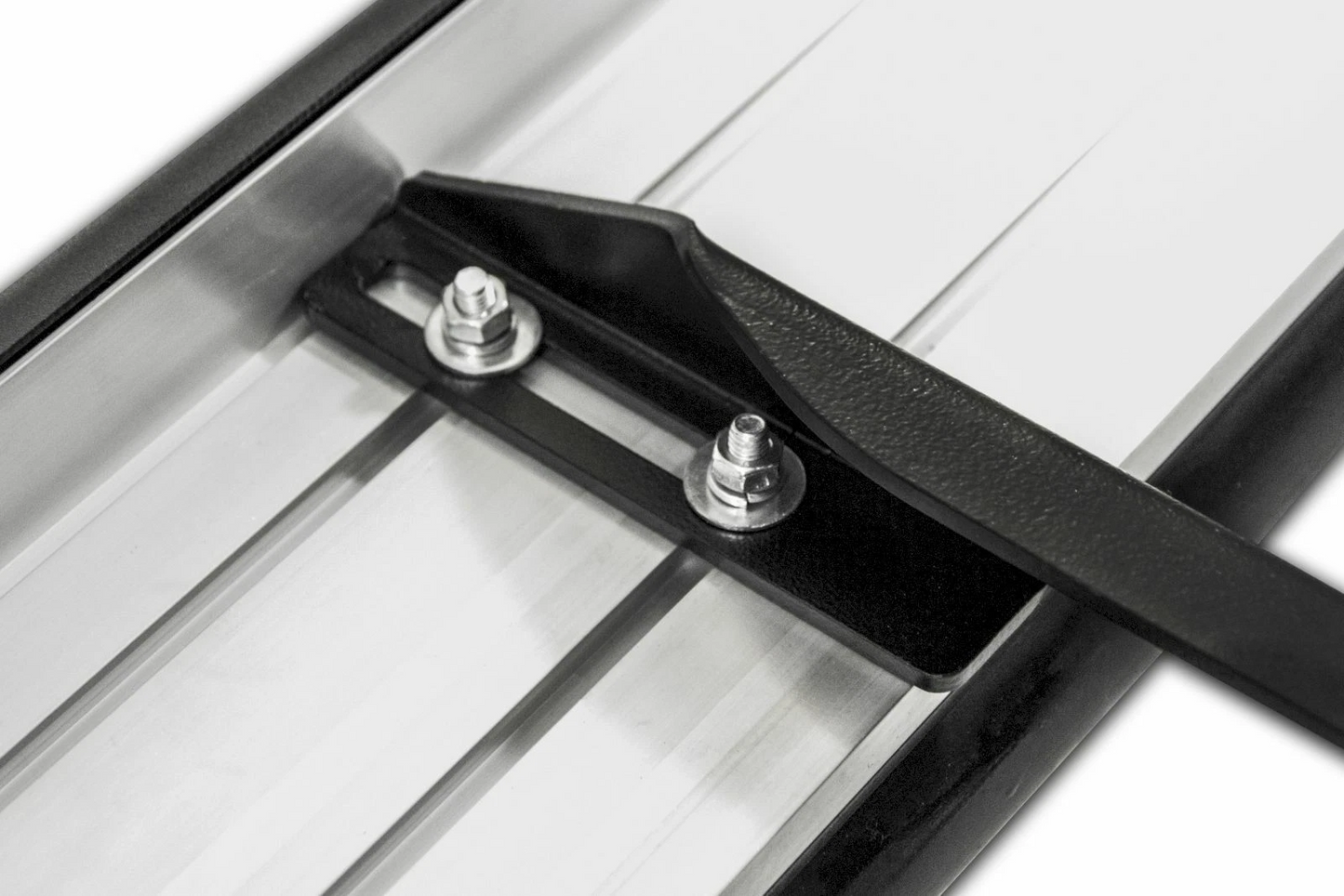 ART.2521  Pedane Laterale Sottoporta Per Nissan Navara Dal 2015