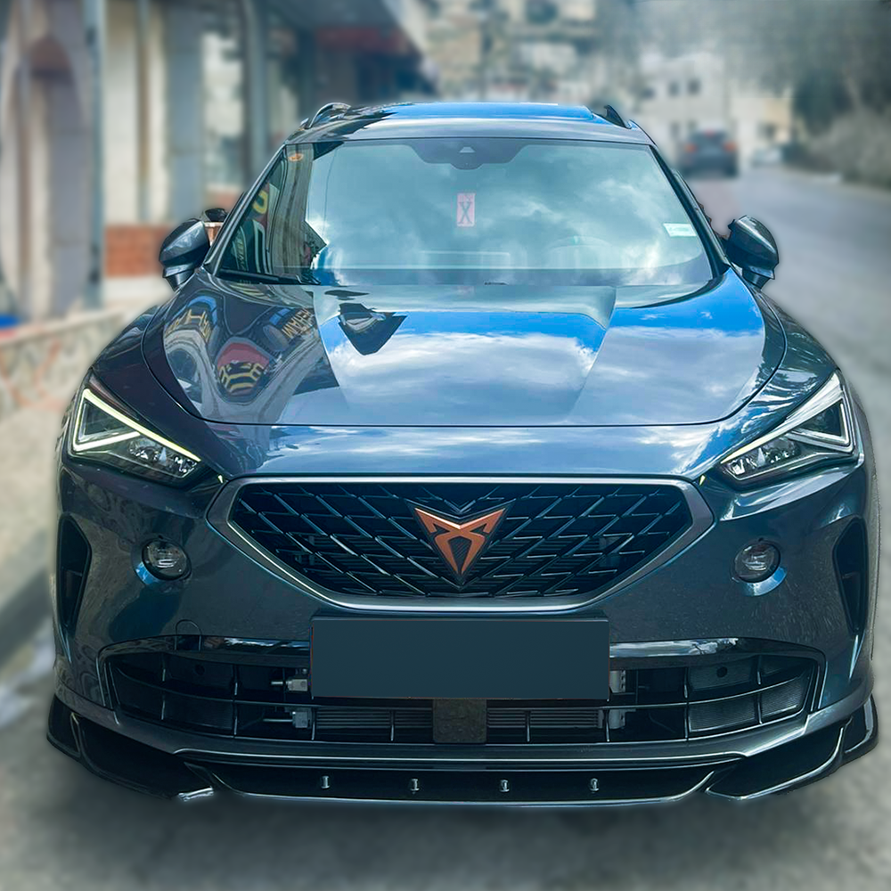 Spoiler anteriore a labbro anteriore per CUPRA Formentor 2020+ nero lucido