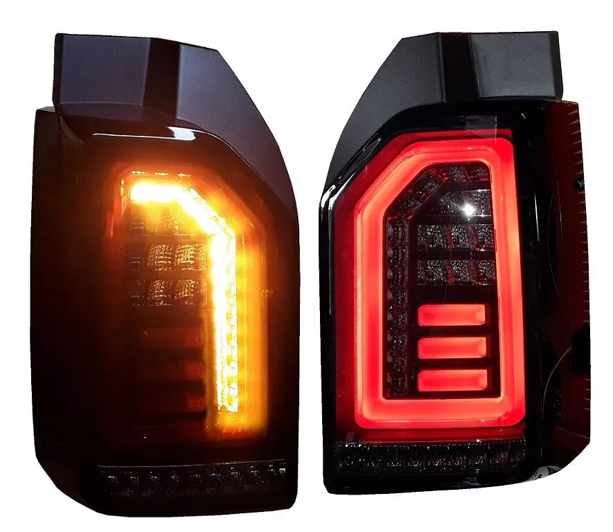 Luci posteriori LED nere per VW T6 Multivan Transporter Bus 15-19 rosse lightbar