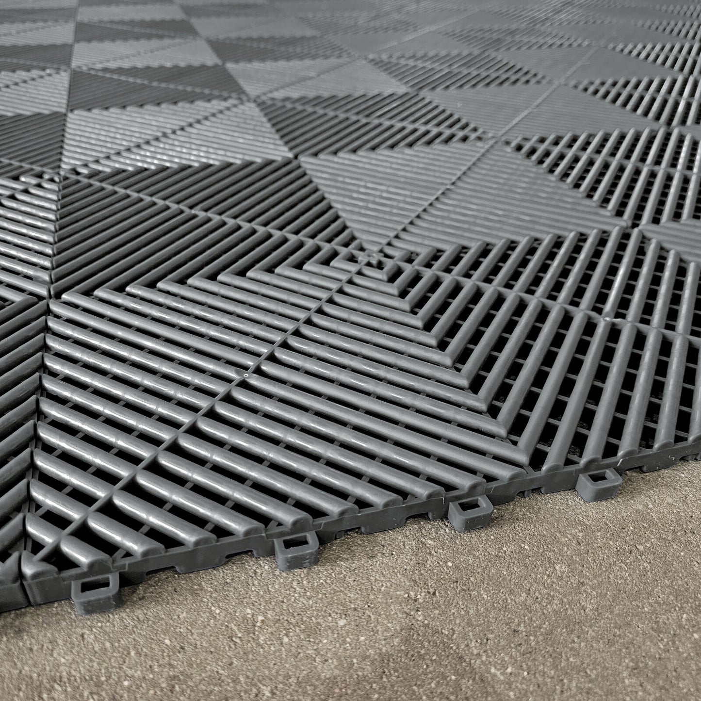 Performance Showroom Garage Floor 280cmx560cm =15.68m² Black Grey Square 