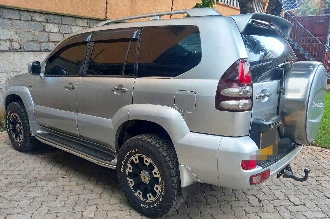 SPOILER ADATTO PER TOYOTA LAND CRUISER J12 120 125 2002-2010