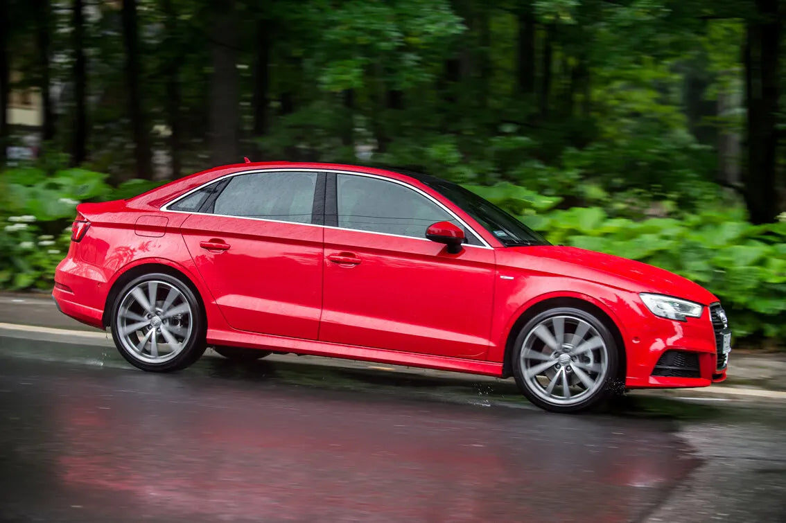 ✨MINIGONNE LATERALI STILE S3 ADATTO PER AUDI A3 8V BERLINA (dal 2013)✨