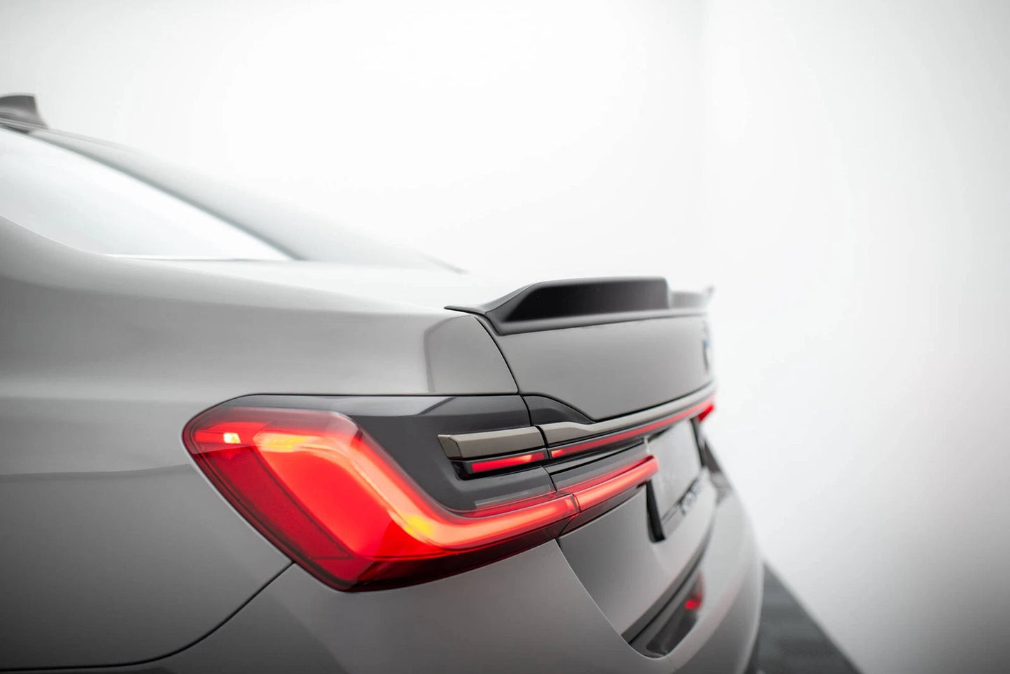 💫Spoiler Posteriore 3D Nero Lucido adatto per BMW 7 G11 / G12 2015-2022💫