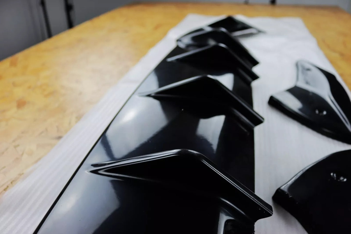 🔥Glossy Black Diffuser Kit with Rear Diffuser Suitable for VW Golf R MK7🔥