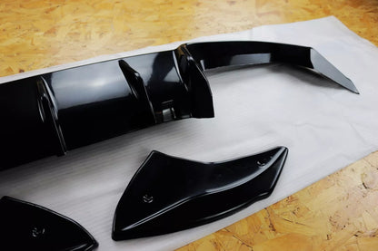 🔥Glossy Black Diffuser Kit with Rear Diffuser Suitable for VW Golf R MK7🔥