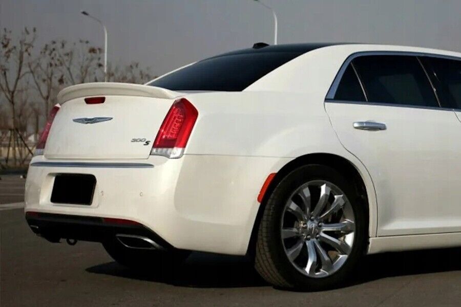 SPOILER adatto per Chrysler 300C II 2011–23