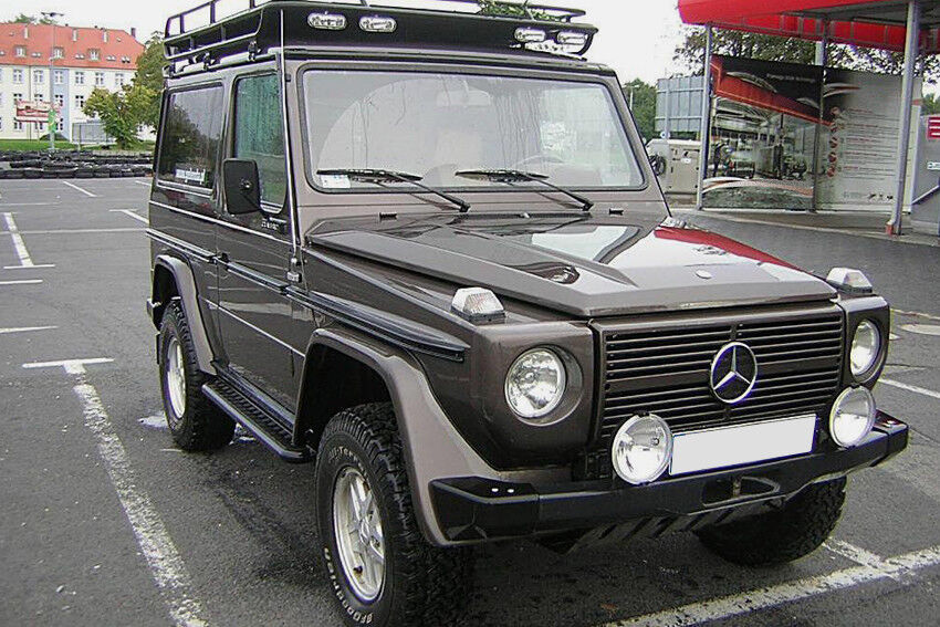 KIT PARAFANGHI ADATTI PER MERCEDES CLASSE G W460  W461