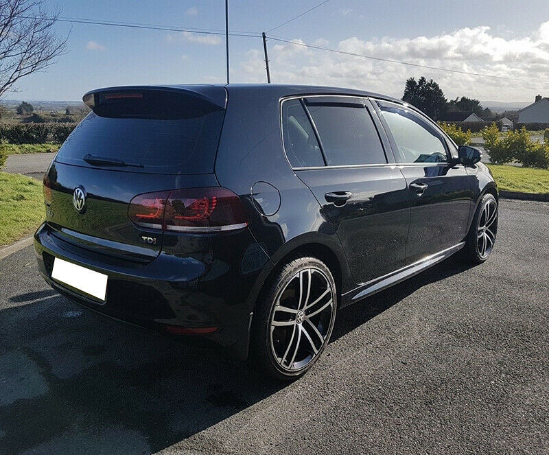 🟢SPOILER SUL TETTO VW GOLF 6 2008-2012🟢LUNOTTO POSTERIORE NERO LUCIDO✨