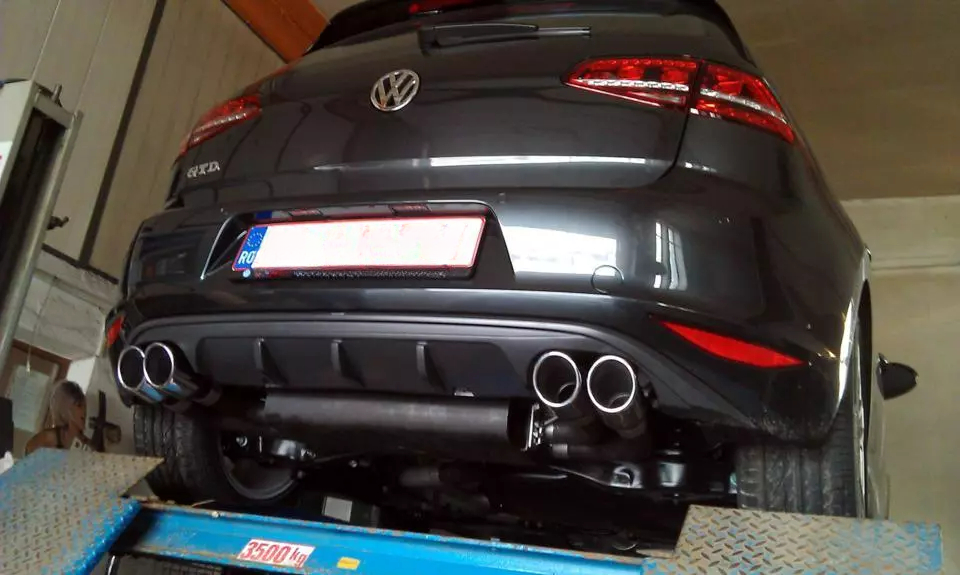 DIFFUSORE POSTERIORE adatto per VW GOLF VII 7