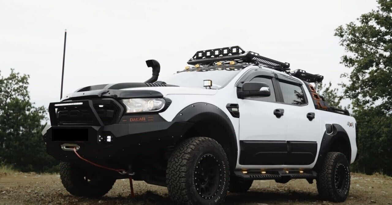 PEDANE ADATTE PER FORD RANGER T6 2011+ LOOK DAKAR OFF ROAD NERO OPACO CON LED