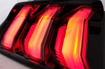 ⭐Fanali Full LED per Ford Mustang VI S550 15-19 Luci Dinamiche Rosse⭐