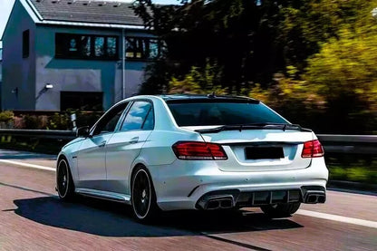✨Glossy Black Rear Spoiler Suitable For Mercedes E-Class W212✨