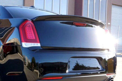 SPOILER adatto per Chrysler 300C II 2011–23