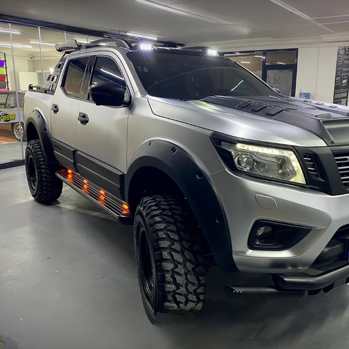 PARAFANGO adatto per NISSAN Navara D23 NP300 2017+