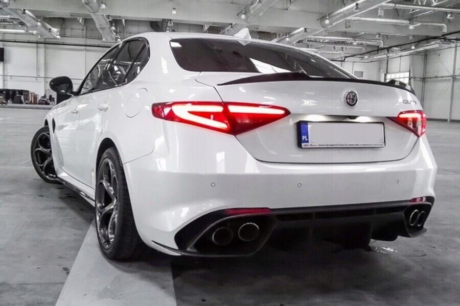 SPOILER adatto per Alfa Romeo Giulia 2015+