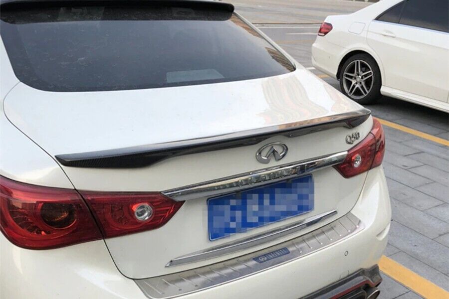 SPOILER adatto per Infiniti Q50 2013+