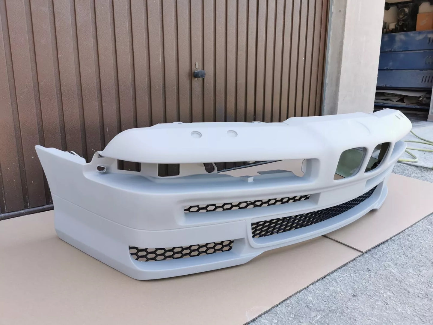 💫 Body Kit Completo per BMW Serie 8 E31 (1990–1999) – Paraurti, Minigonne etc💫