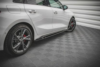 💕ART.2227   Sotto minigonne  adatto per  Audi S3 / A3 S Line 8Y  nero lucido 💕