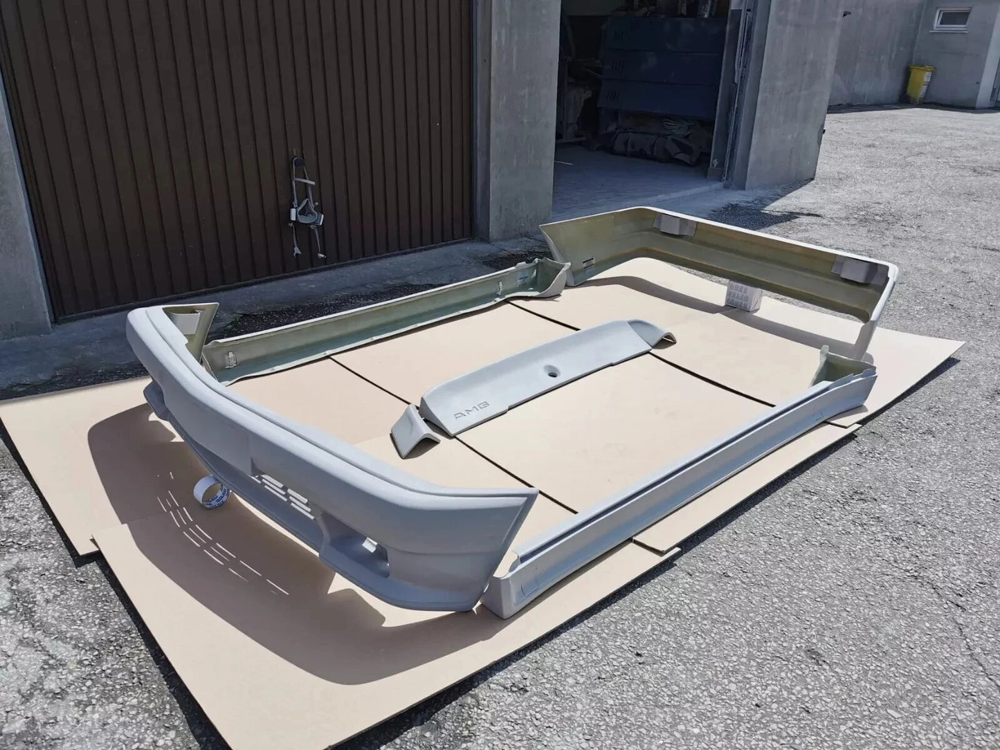 💫Kit Carrozzeria Look AMG per Mercedes 190 (W201) – Paraurti Anteriore💫