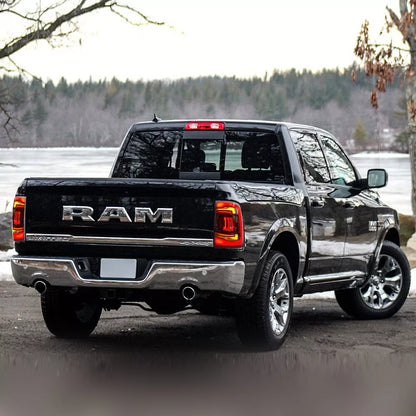 🔥ART.2847 Luci Posteriori a LED Trasparenti per Dodge RAM 1500 / 2500 / 3500 🔥