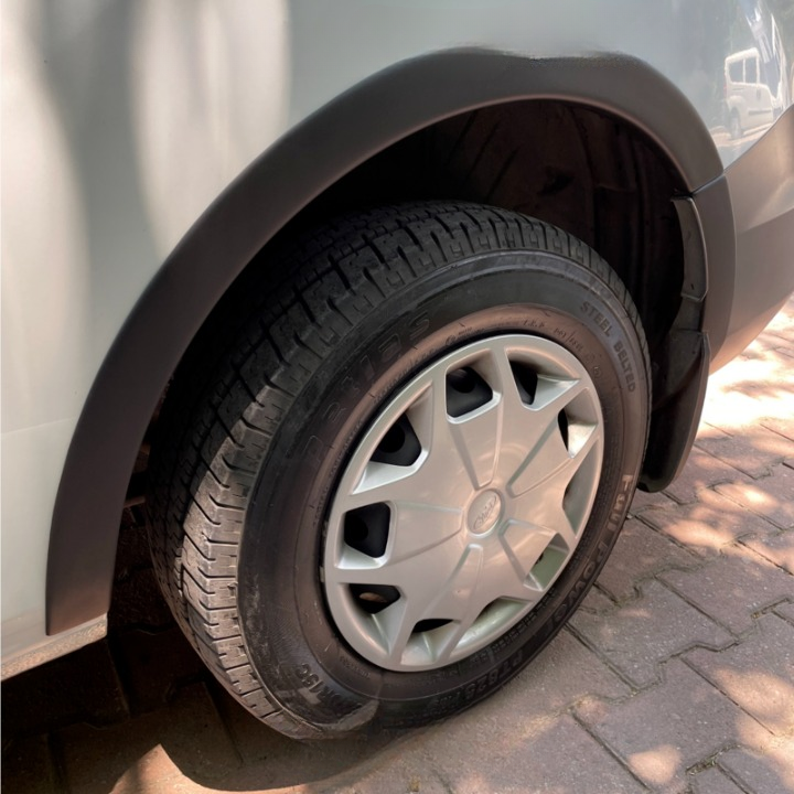 PARAFANGHI adatti per FORD Transit Custom 2018+