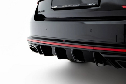 💫Diffusore Posteriore per Skoda Octavia RS Mk4 nero lucido💫