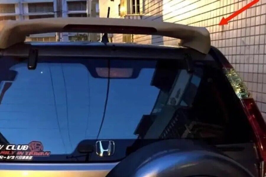 SPOILER adatto per HONDA CRV 2 2001-2006