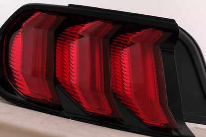⭐Fanali Full LED per Ford Mustang VI S550 15-19 Luci Dinamiche Rosse⭐