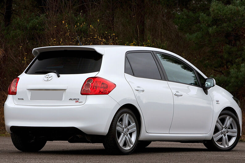 SPOILER adatto per TOYOTA AURIS (2006-2013)