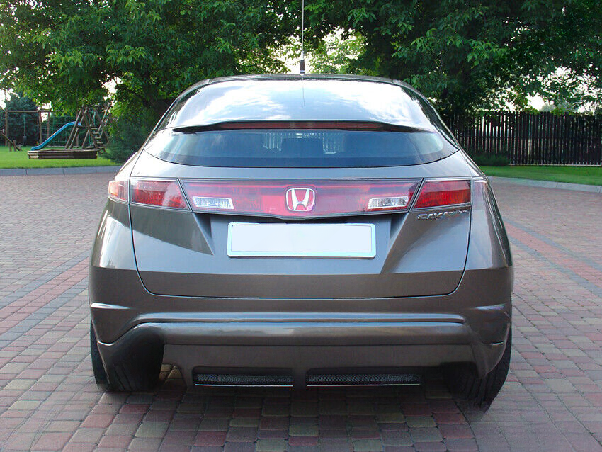 KIT CARROZZERIA ADATTO PER HONDA CIVIC VIII (2006 - 2010)