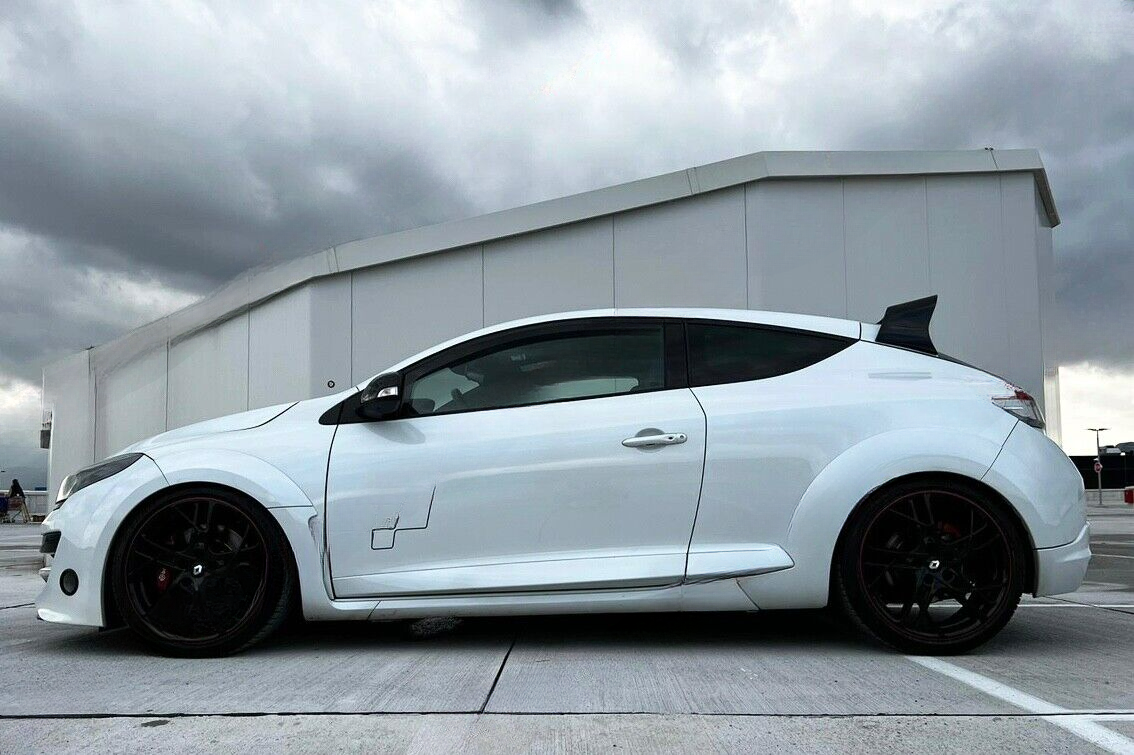 SPOILER LOOK CUP RENAULT MEGANE MK3 RS - FOR LIFTING RS MODEL