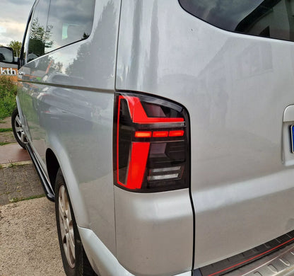 Luci posteriori LED per VW T6.1 bus FRECCE DINAMICHE nere ANIMAZIONE PARTENZA