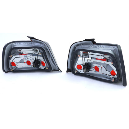 Fanali posteriori Rosso Nero Coppia compatibile per BMW Serie 3 E36 Berlina 90-99