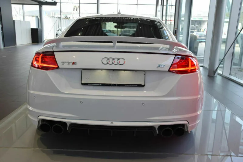 DIFFUSORE POSTERIORE ADATTO PER AUDI TT 8S NUOVO LOOK