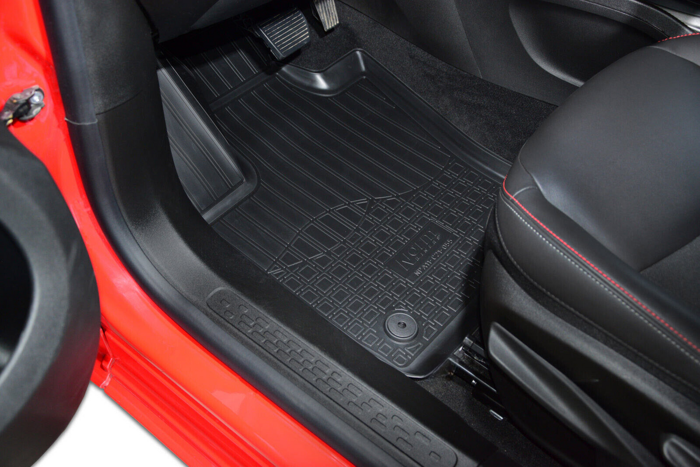 TAPPETI , TAPPETINI AUTO IN GOMMA ADATTI PER FIAT 500L dal 2012