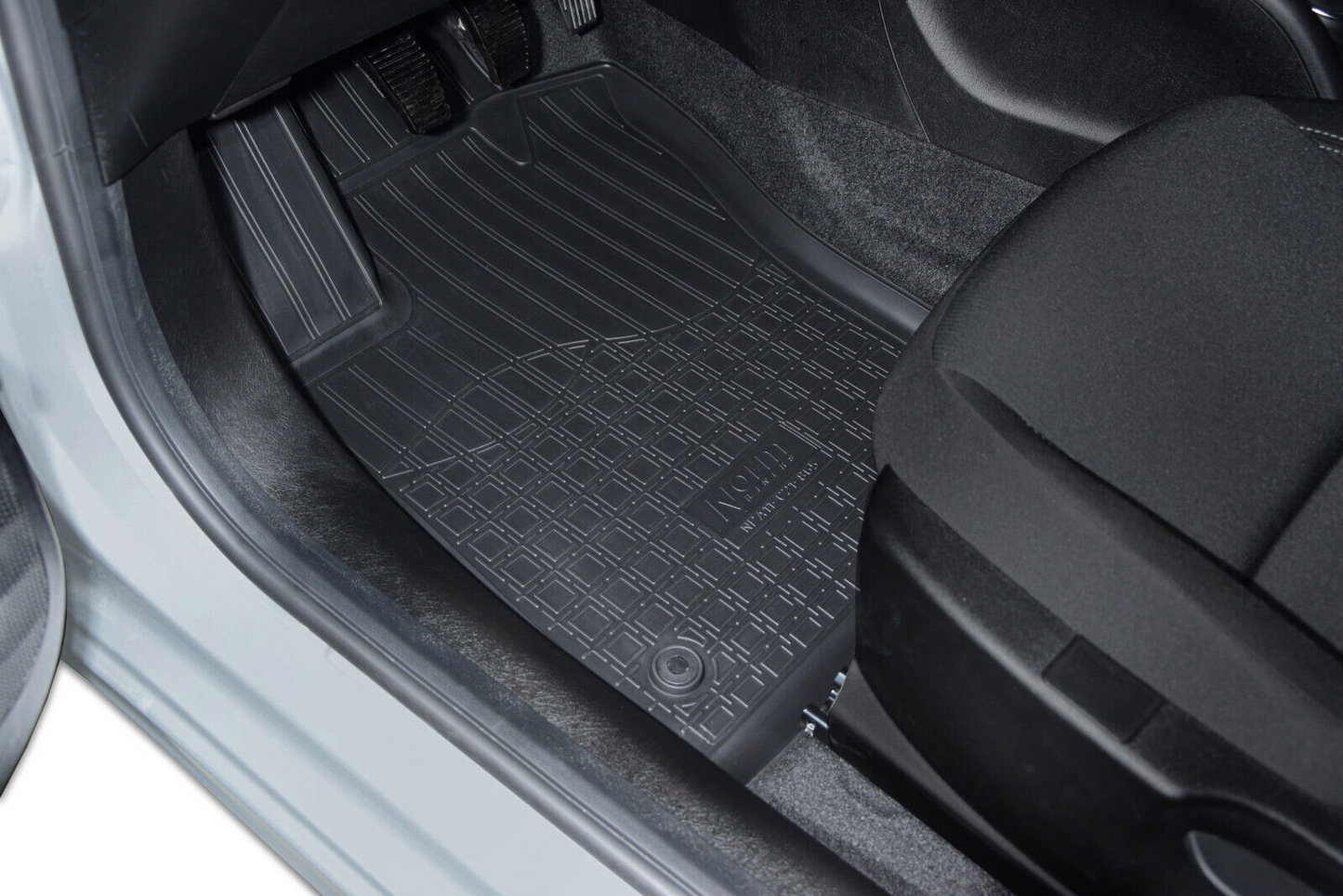 TAPPETI , TAPPETINI AUTO IN GOMMA ADATTI PER FIAT TIPO Limousine dal 2015