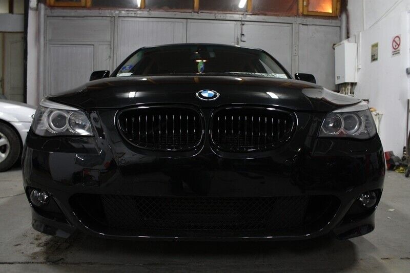 Bumper for BMW 5 Series E60 E61 03-07 M-Technik Look without Fog Lights 