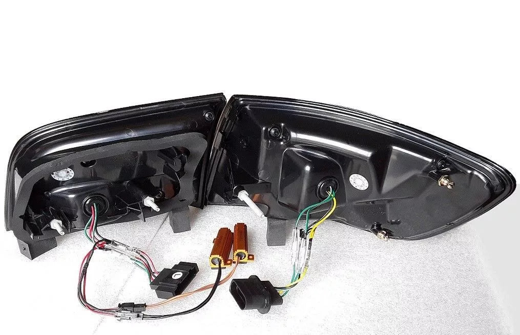 FANALI POSTERIORI LED AUDI A6 4F 04-11 ANTERIORI COMBI FRECCE ROSSO