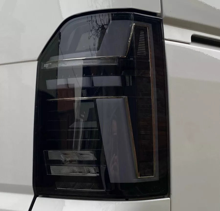 Fanali posteriori LED neri per VW T6 Bus 15-19 FRECCE DINAMICHE T6.1 look