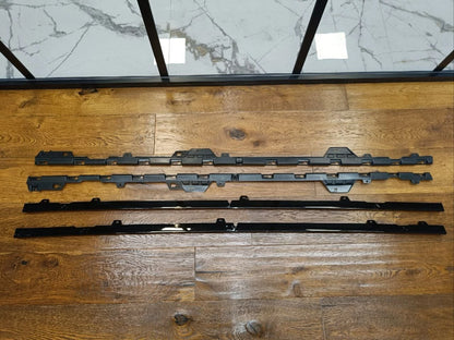 art.1911🔥MINIGONNE ADATTO PER VW GOLF 7.5 2017-2020 LOOK R NERO LUCIDO TOP🔥