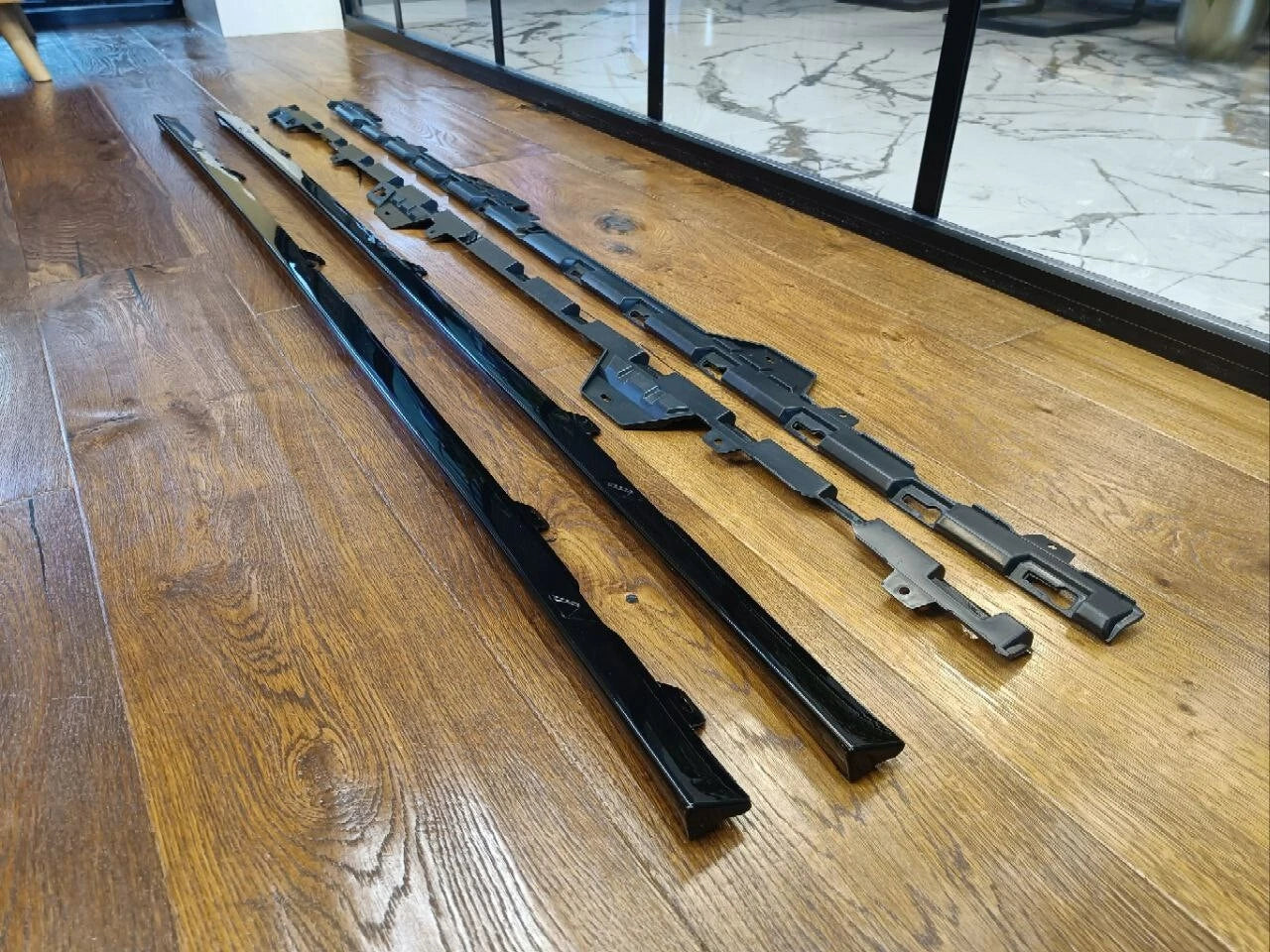 art.1911🔥MINIGONNE ADATTO PER VW GOLF 7.5 2017-2020 LOOK R NERO LUCIDO TOP🔥