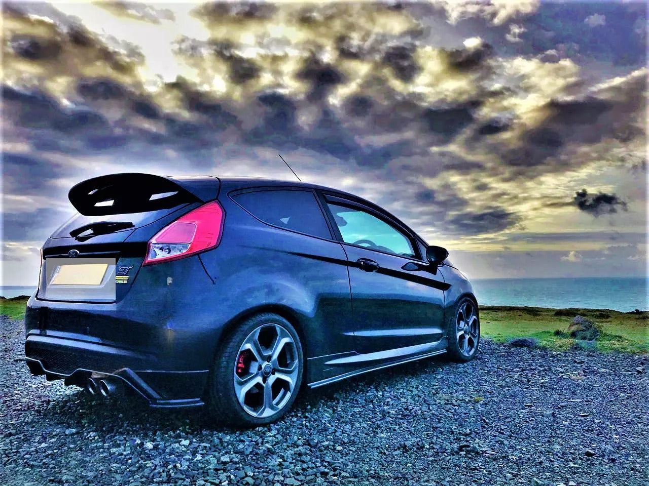 ⚡Glossy Black Spoiler Suitable for Ford Fiesta 'ST Look' Style MK7 MK7.5⚡