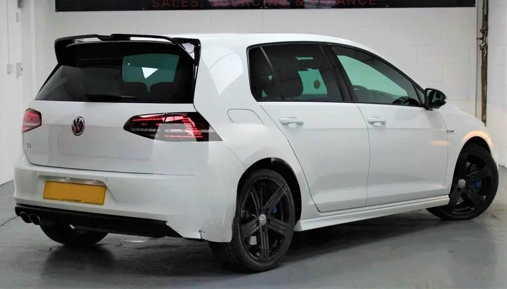 ⭐Glossy Black Rear Spoiler Suitable for VW Golf R⭐