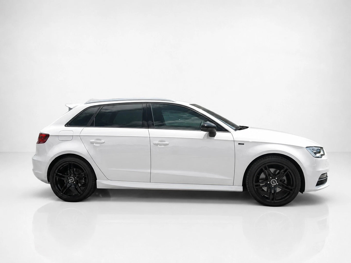 👉Gonne Laterali ABS Nero Lucido per Audi A3 8V Sportback (2012-2020)👈