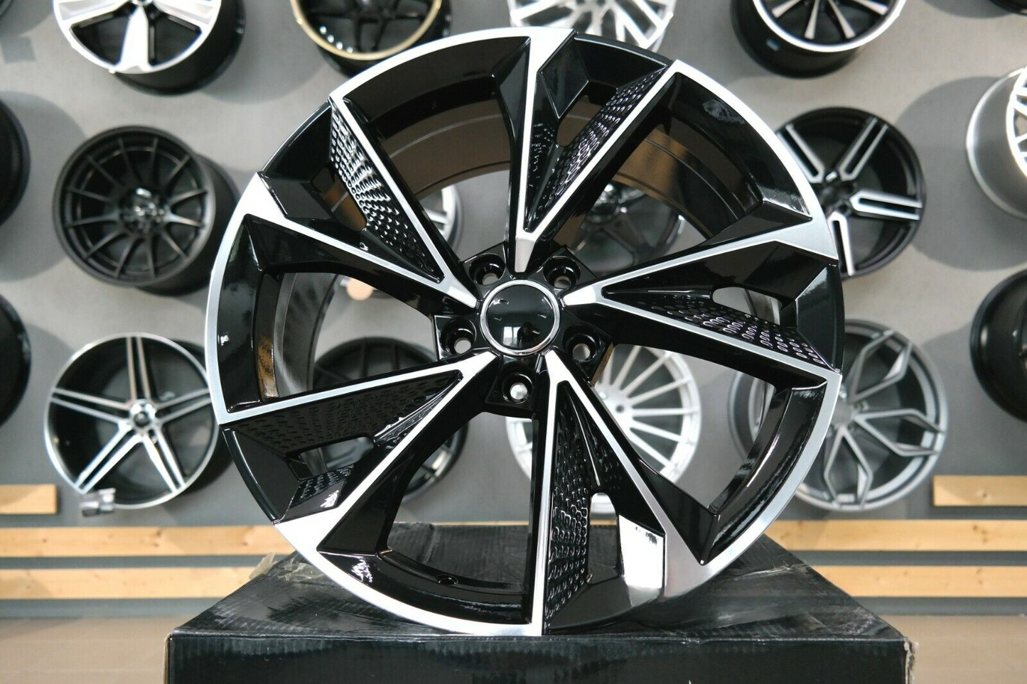 ADATTO PER Audi A5 A6 A7 A8 Q5 Q7 S-LINE CERCHI IN LEGA 22 inch 5x112 9.5J RS7